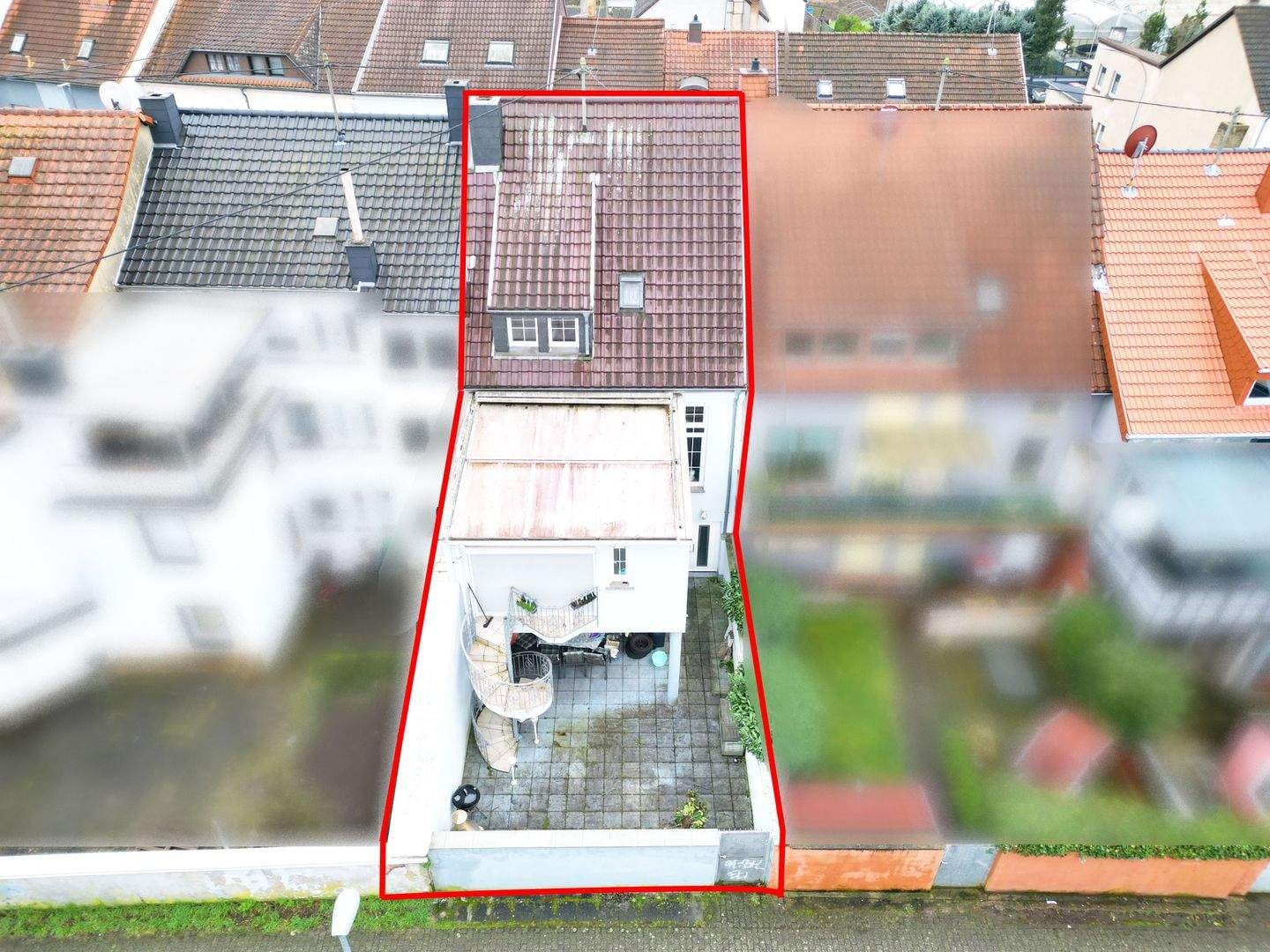 Immobilie in Saarlouis - 2 Familienhaus als Kapitalanlage oder zur Eigennutzung in Saarlouis Roden! - Bild 2