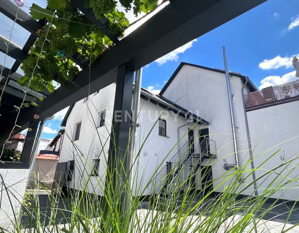 Immobilie in Ober-Olm - NEUWERTIG! Faszinierendes Mehrfamilienhaus mit edler Design-Ästhetik und hinreißenden Details - Bild 1
