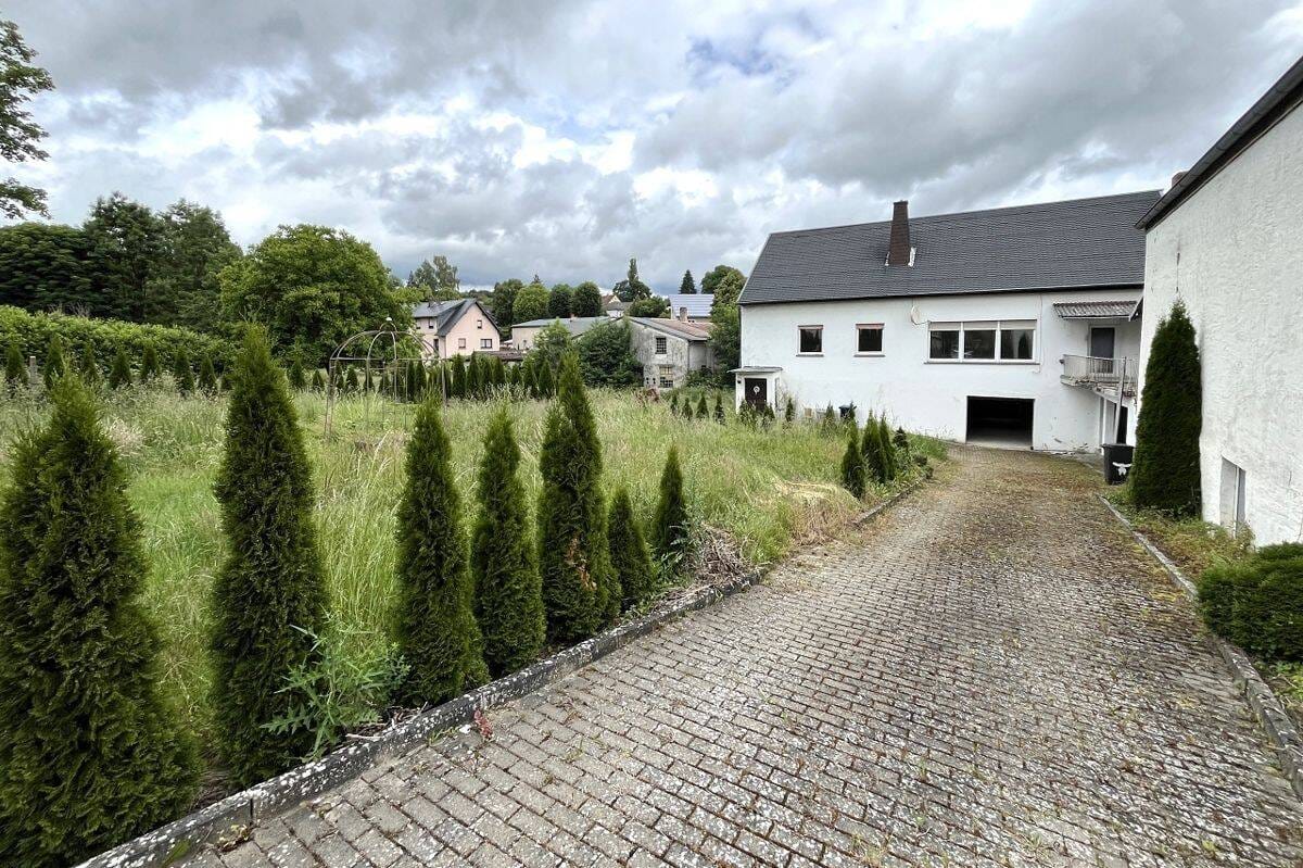 Immobilie in Dudeldorf - Wohnen und investieren im Grünen - Einfamilienhaus in zentraler Lage von Dudeldorf - Bild 2