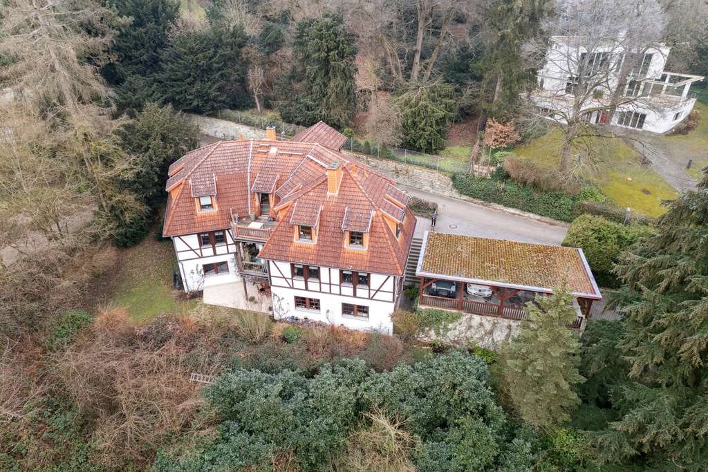 Immobilie in Kronberg - Charmantes Mehrfamilienhaus in Kronberg - Ihr Investment in Toplage - Bild 1