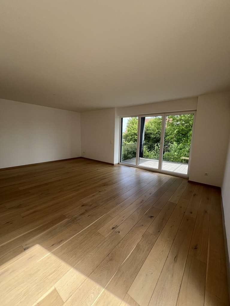 Immobilie in Dinkelscherben - 🏡 Hausgefühl auf zwei Ebenen – großzügige Maisonette mit Blick ins Grüne - Bild 2