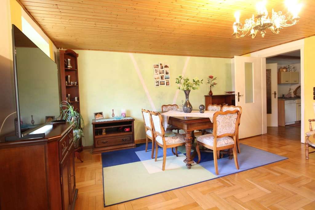 Immobilie in Bahretal - Großes Einfamilienhaus mit Einliegerwohnung in sehr ruhiger Lage - Bild 4