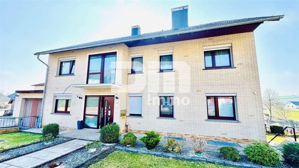 Immobilie in Katlenburg-Lindau - Modernisiertes Ein-/ Zweifamilienhaus inkl. PV-Anlage + Garage auf Traumgrundstück - Bild 0
