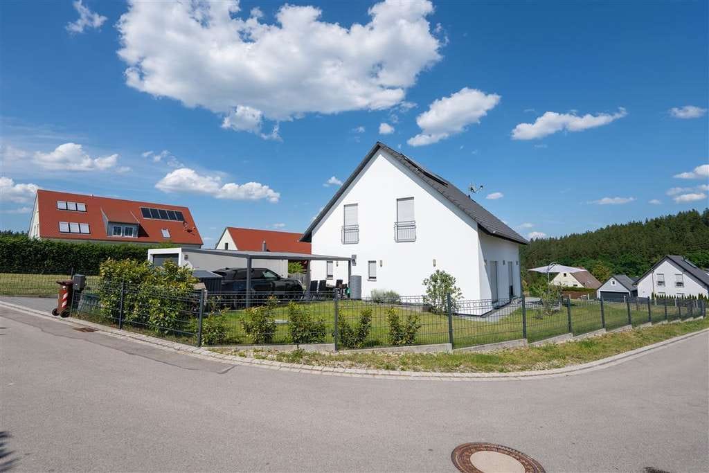 Immobilie in Gessertshausen - Naturnah leben, modern wohnen – Einfamilienhaus in idyllischer Lage - Bild 1
