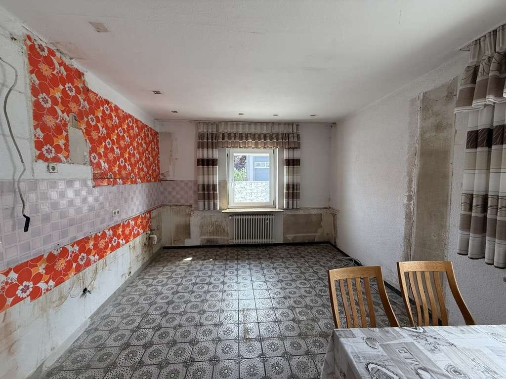Immobilie in Mitterteich - Renovierungsbedürftiges Wohnhaus mit Garage in Mitterteich! - Bild 3