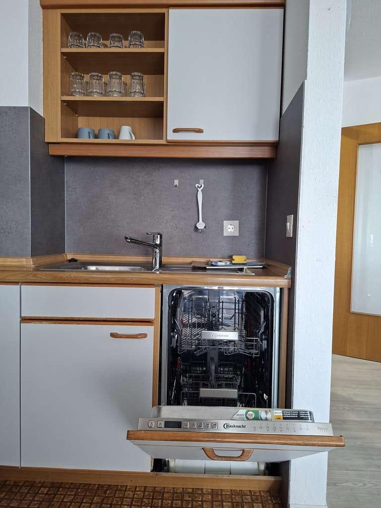 Immobilie in Immenstaad am Bodensee - Ferienwohnung mit See- und Alpenblick (voll möbliert) - Bild 3
