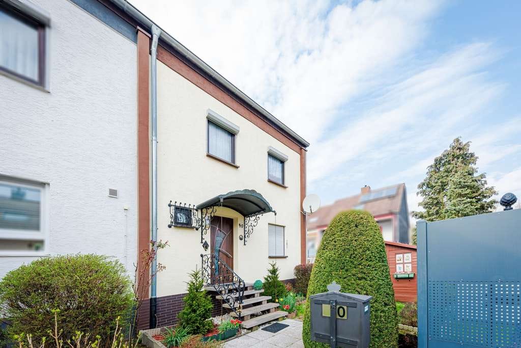 Immobilie in Karben - Karben-Petterweil: Familienfreundliches Reihenendhaus mit Garten und viel Platz - Bild 2