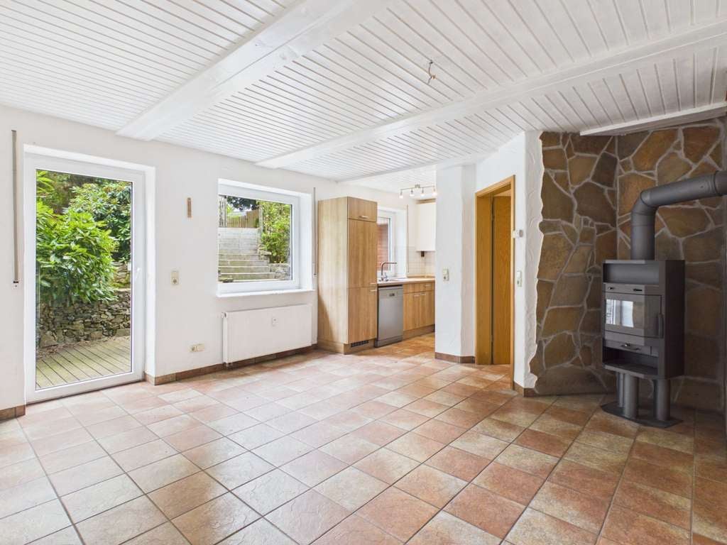 Immobilie in Herscheid - Drei-Familien-Haus in Herscheid mit vielen Möglichkeiten: Flexibel selbst nutzen&clever vermieten - Bild 3