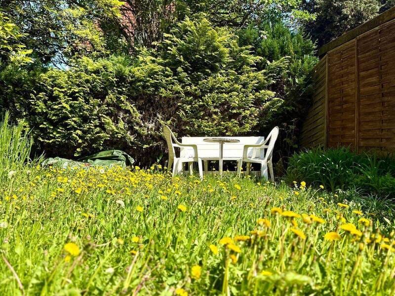 Immobilie in Weimar - Familientaugliches Haus in kompakter Größe mit Garten, Terrasse und Modernisierungsbedarf - Bild 0