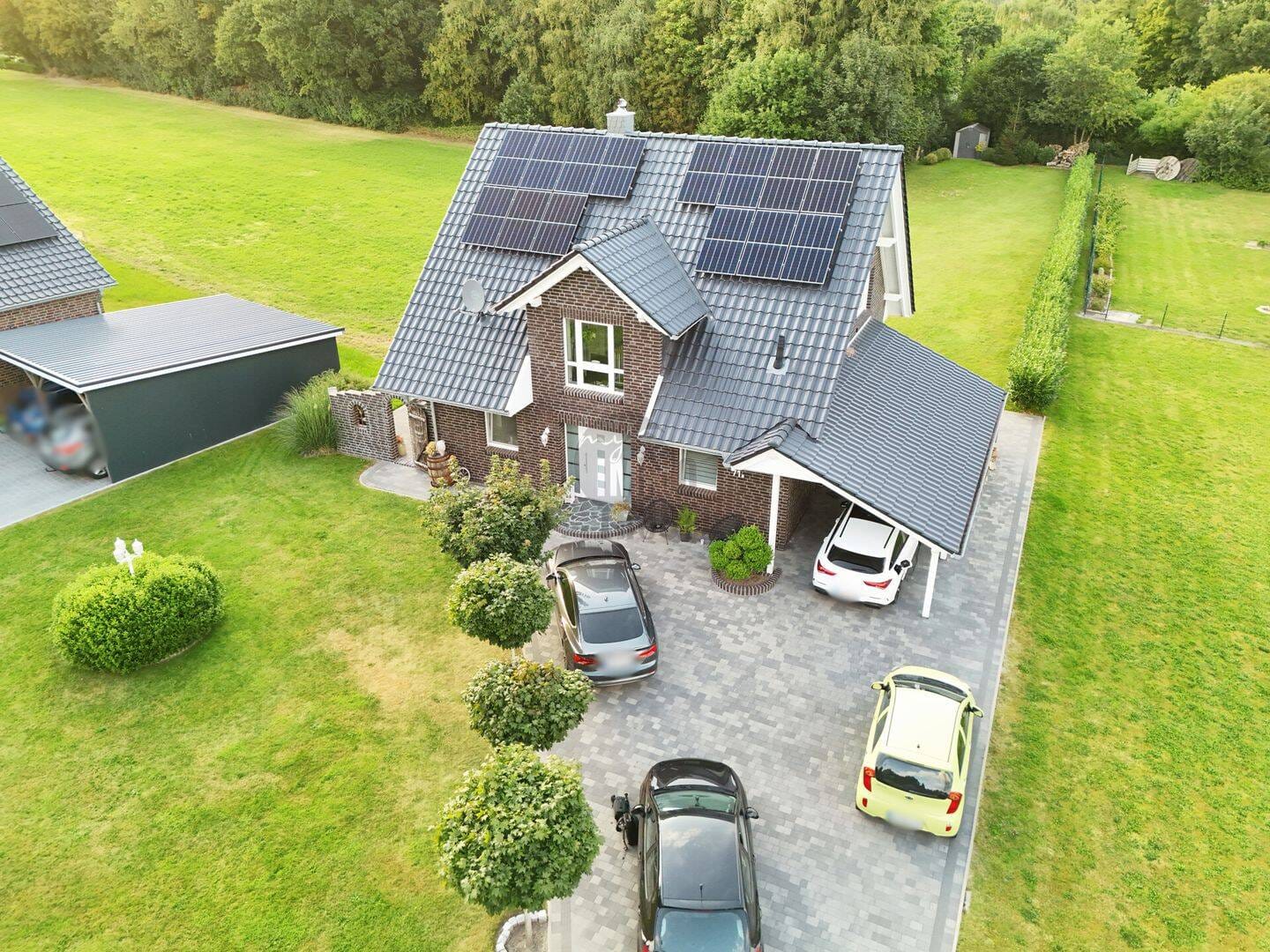 Immobilie in Utarp - EXKLUSIVES ZUHAUSE FÜR DIE GANZE FAMILIE – MODERN, NACHHALTIG, EINZIGARTIG - Bild 1