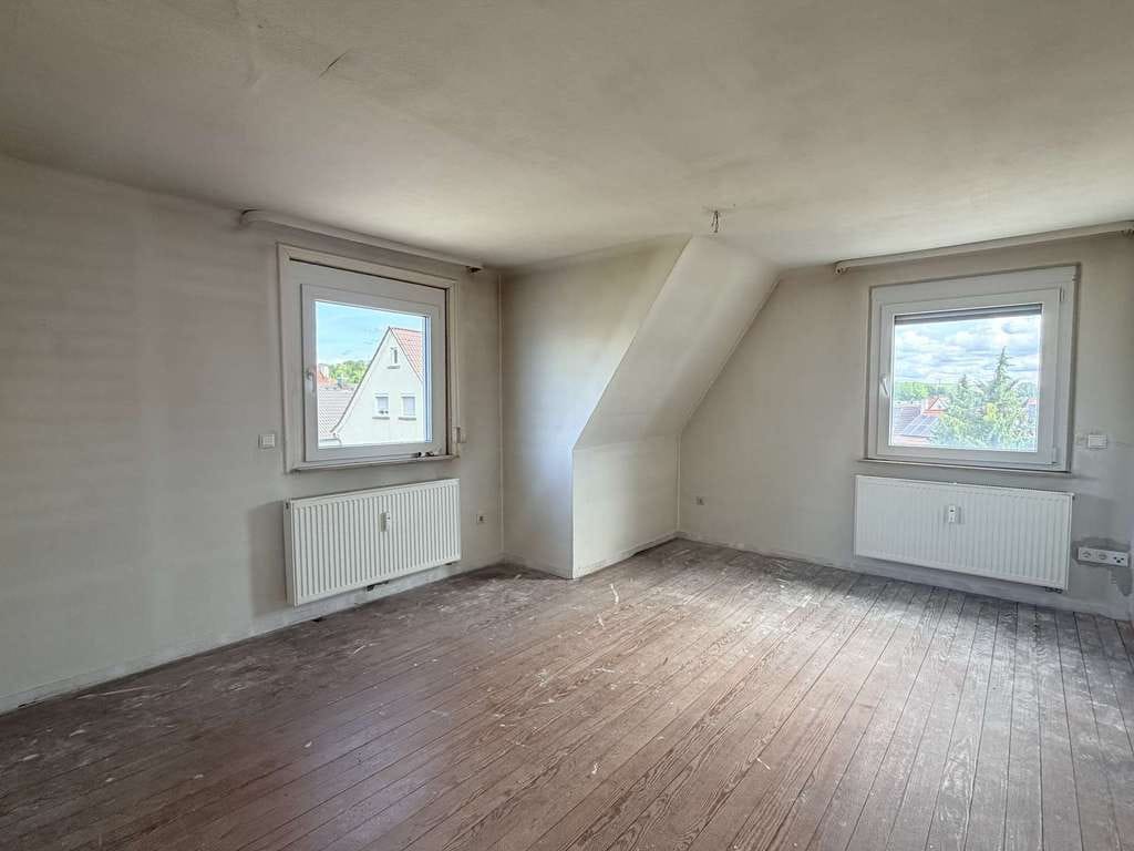 Immobilie in Kirchheim am Neckar - Dachgeschosswohnung in zentraler Lage von Kirchheim am Neckar - Bild 3