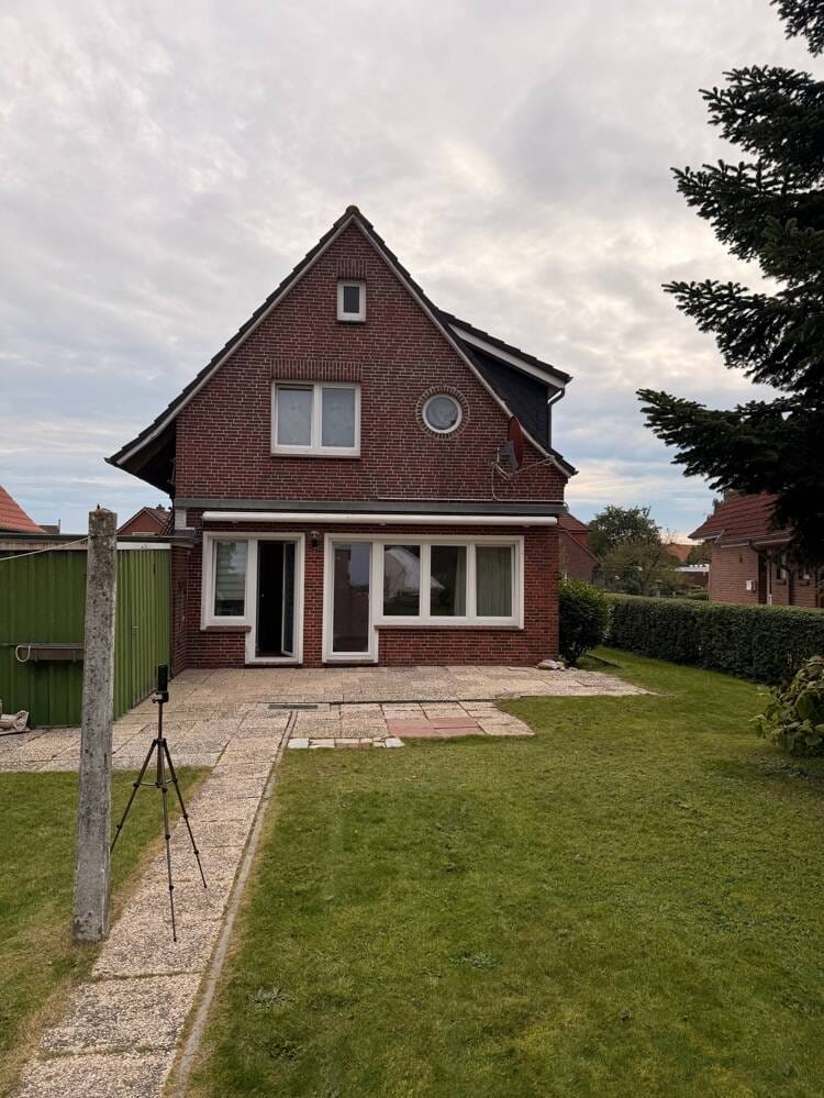 Immobilie in Esens - Geräumiges Einfamilienhaus am Stadtrand von Esens - Bild 2