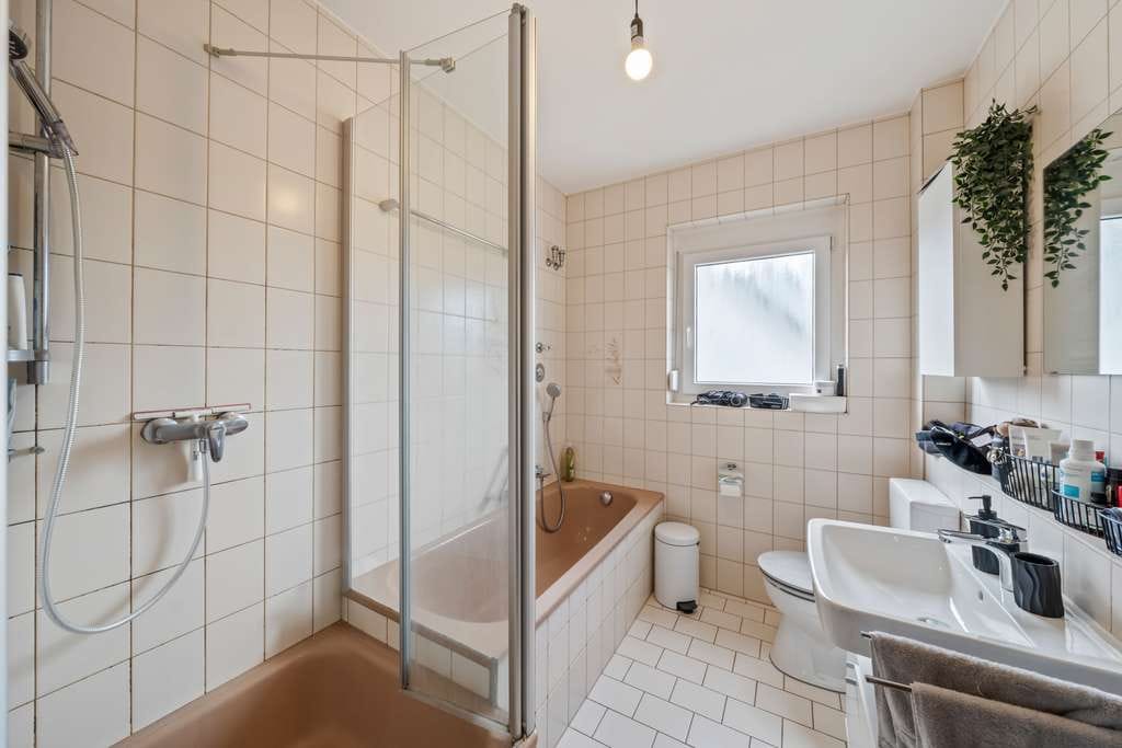 Immobilie in Eichstetten - Freist. Architektenhaus mit 3 Wohneinheiten am Kaiserstuhl – EG bezugsfrei - Bild 4