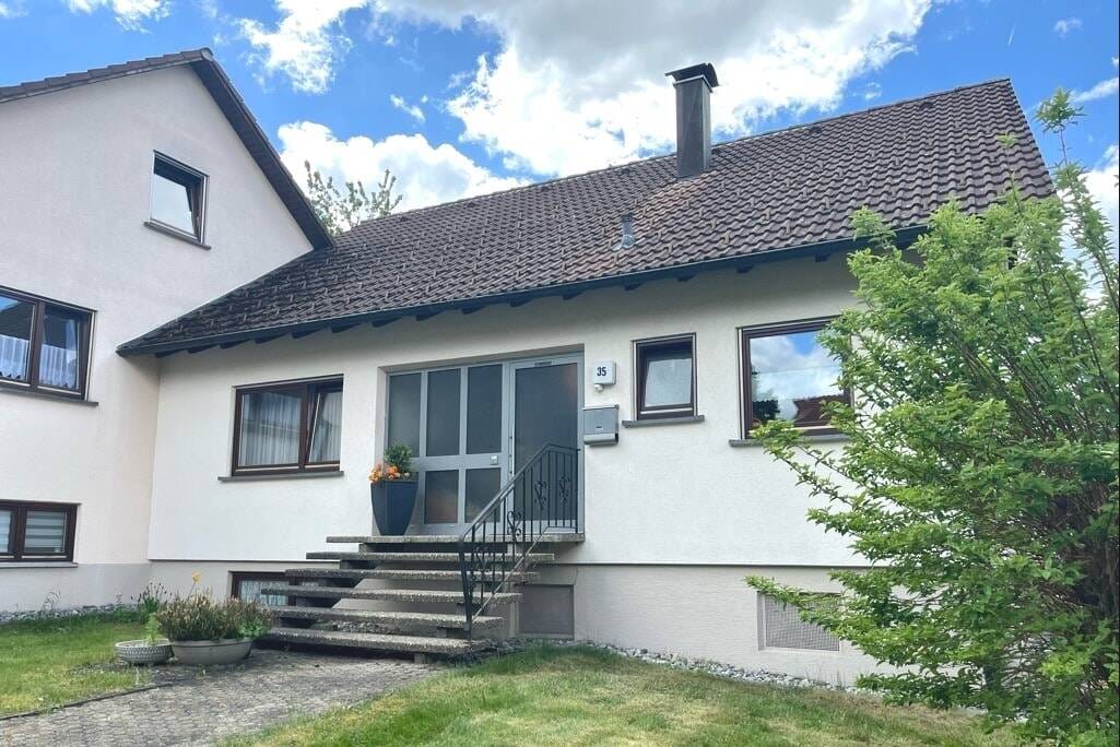 Immobilie in Gosheim - Doppelhaushälfte in ruhiger Lage von Gosheim - Bild 0