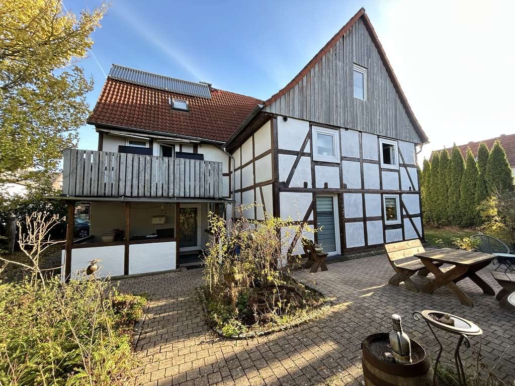Immobilie in Diemelstadt - Fachwerkhaus mit Geschichte, Platz und Charakter in Diemelstadt-Wrexen - Bild 0