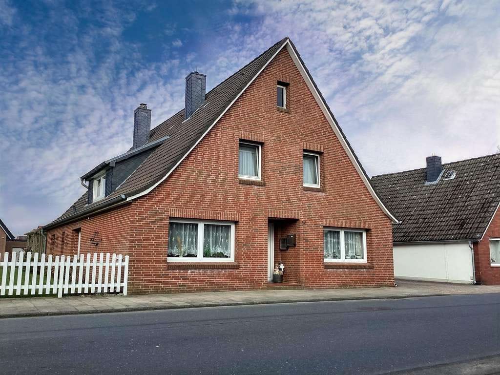 Immobilie in Cuxhaven - Einfamilienhaus mit Ausbaureserve - Bild 1