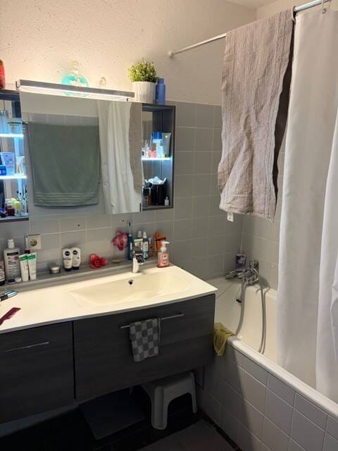 Immobilie in Taufkirchen - Brück Immobilien - 4 Zi.-Eigentumswohnung mit 2 Loggien zur Kapitalanlage - Bild 4