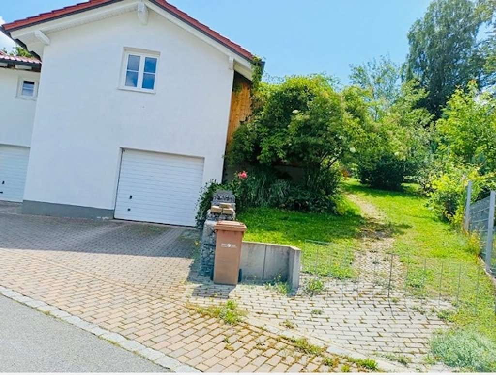Immobilie in Bischofsmais - Gepflegtes Doppelhaushälfte mit 6 Zimmern in Bischofsmais - Bild 3