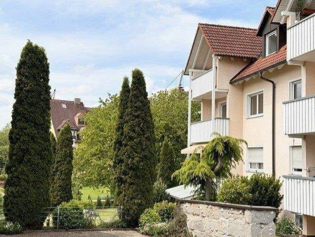 Immobilie in Winkelhaid - Bald frei: Gepflegte 3-Zimmer-ETW mit Balkon & Stellplätzen in Winkelhaid | provisionsfrei - Bild 1