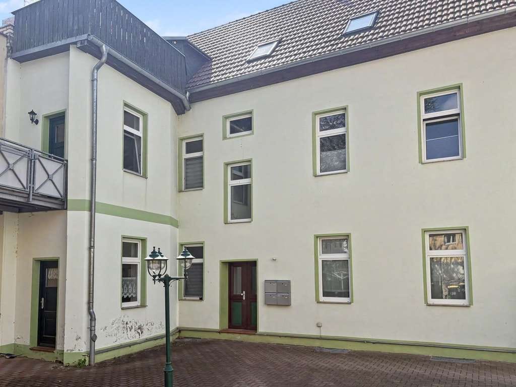 Immobilie in Lutherstadt Eisleben - Kapitalanlage im Stadtzentrum von Lutherstadt Eisleben – voll vermietetes Mehrfamilienhaus - Bild 2