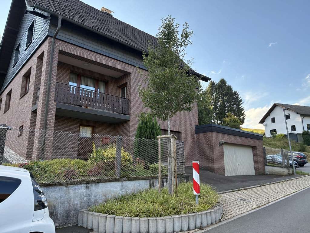 Immobilie in Katzwinkel (Sieg) - Vielleicht Ihr neues Zuhause ?  - Familienfreundliches Wohnhaus in ruhiger Wohnlage  - Bild 1