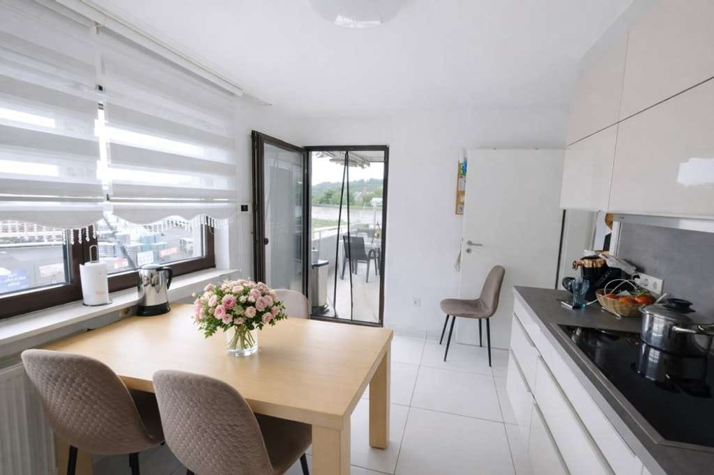 Immobilie in Goldbach - Attraktive Kapitalanlage mit 5,3 % Rendite – Gepflegte 3-Zimmer-Wohnung mit Balkon und Garage - Bild 1