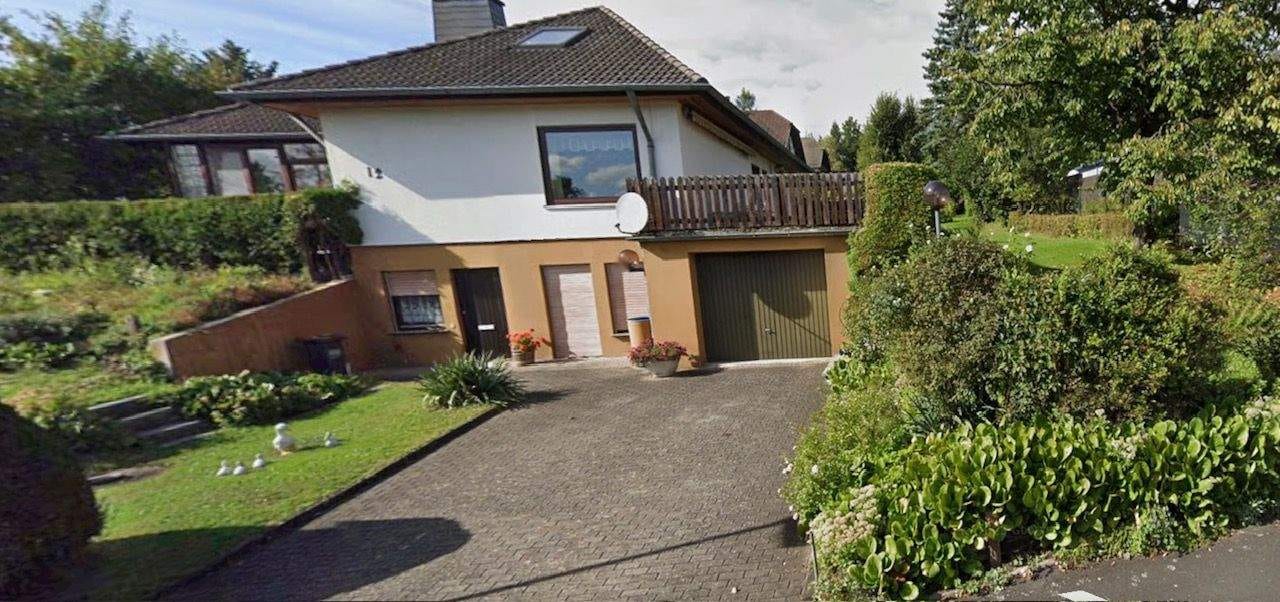 Immobilie in Grebenau - Einfamilienhaus in ruhiger, bevorzugter ruhiger Wohnlage mit Wintergarten und Kamin


 - Bild 0