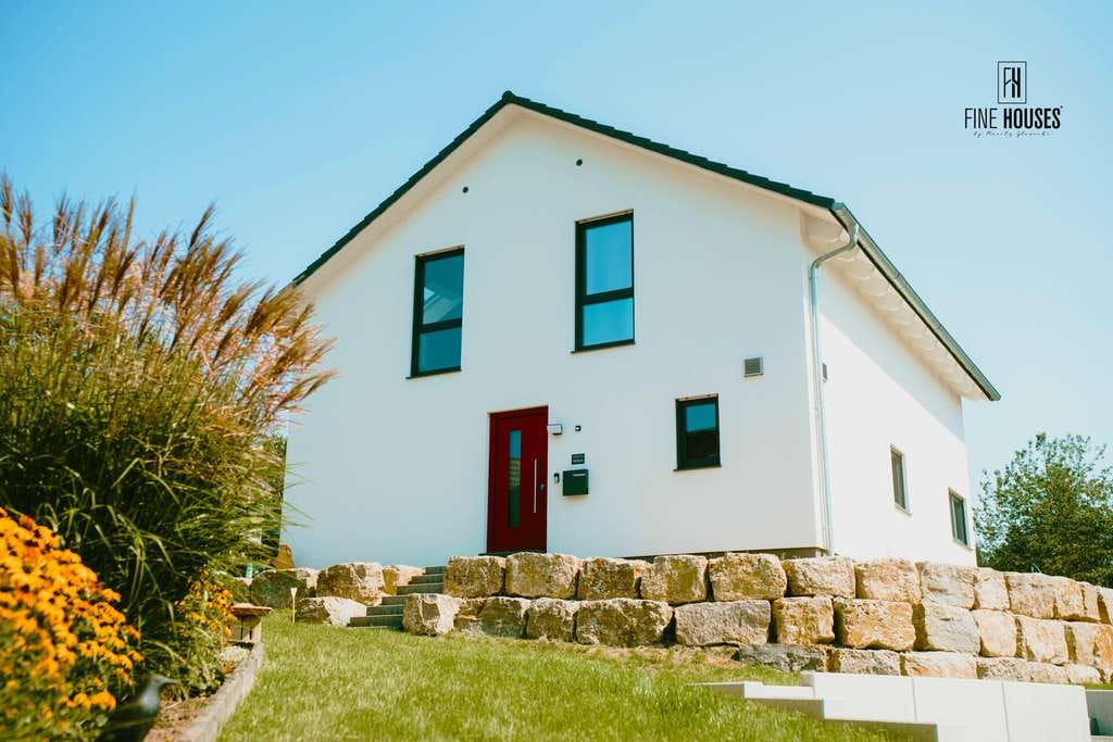 Immobilie in Brombachtal - Familienglück im Grünen - neuwertiges Einfamilienhaus mit großem Garten und modernster Energietechni - Bild 1