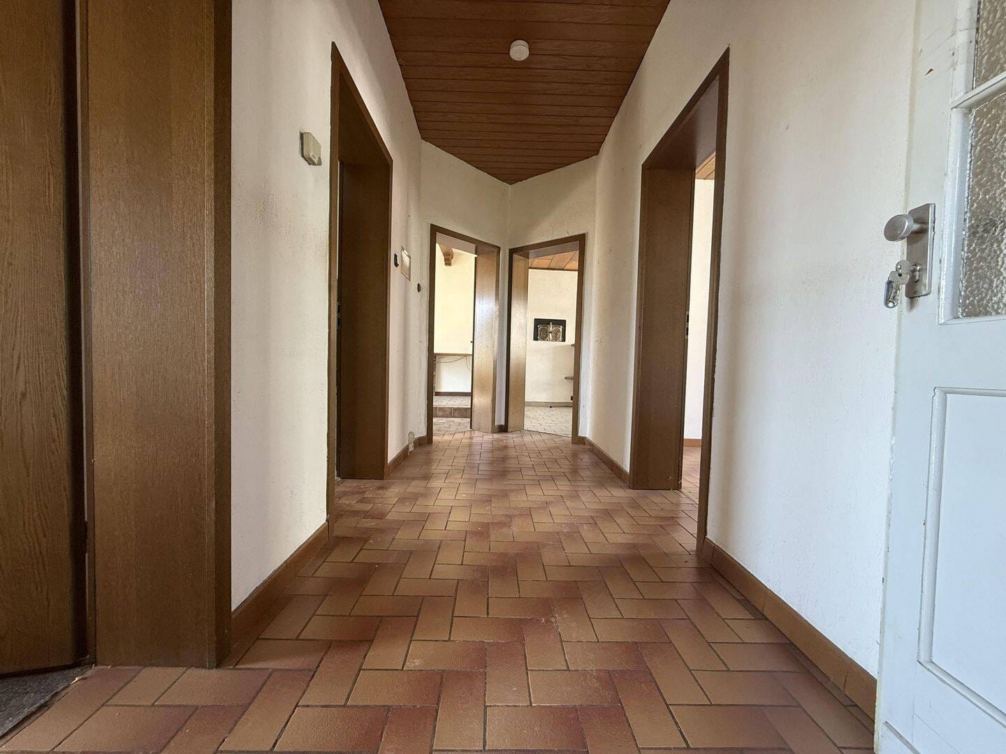 Immobilie in Recklinghausen - Attraktives Investment: Mehrfamilienhaus mit zusätzlichem Baupotenzial - Bild 2