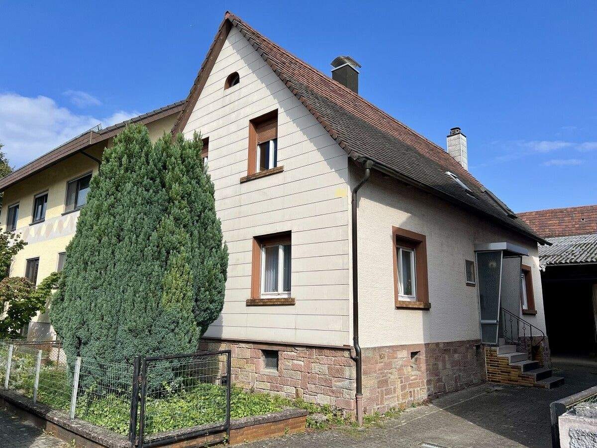 Immobilie in Steinmauern - Für den Handwerker! Gemütliches EFH mit Scheune in ruhiger Lage von Steinmauern - Bild 0