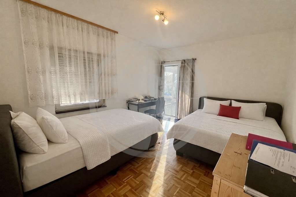 Immobilie in Hambühren - Charmantes Dreifamilienhaus in Hambühren – vielseitig, solide und voller Potenzial - Bild 4