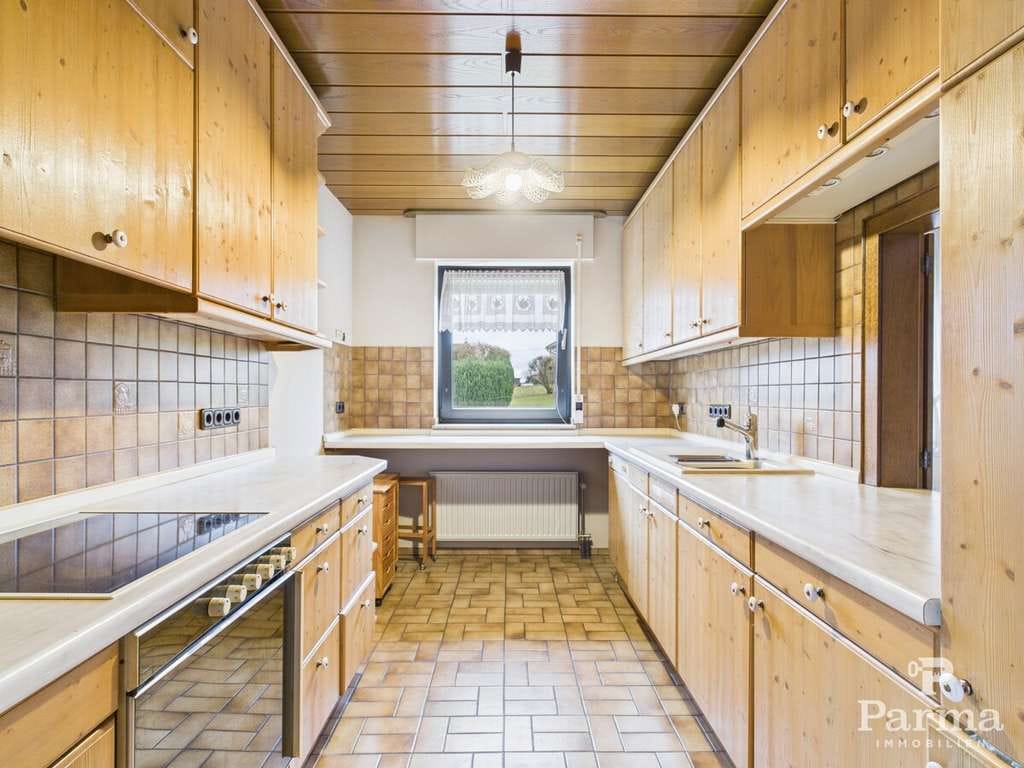 Immobilie in Nideggen - Freistehendes Einfamilienhaus inklusive vermieteter Souterrainwohnung in Nideggen-Schmidt - Bild 1