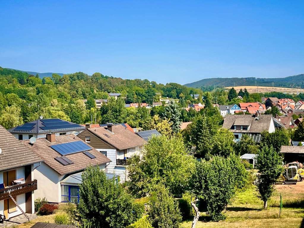 Immobilie in Waldkappel - Großes Wohnhaus mit verschiedenen Nutzungsmöglichkeiten - Bild 0