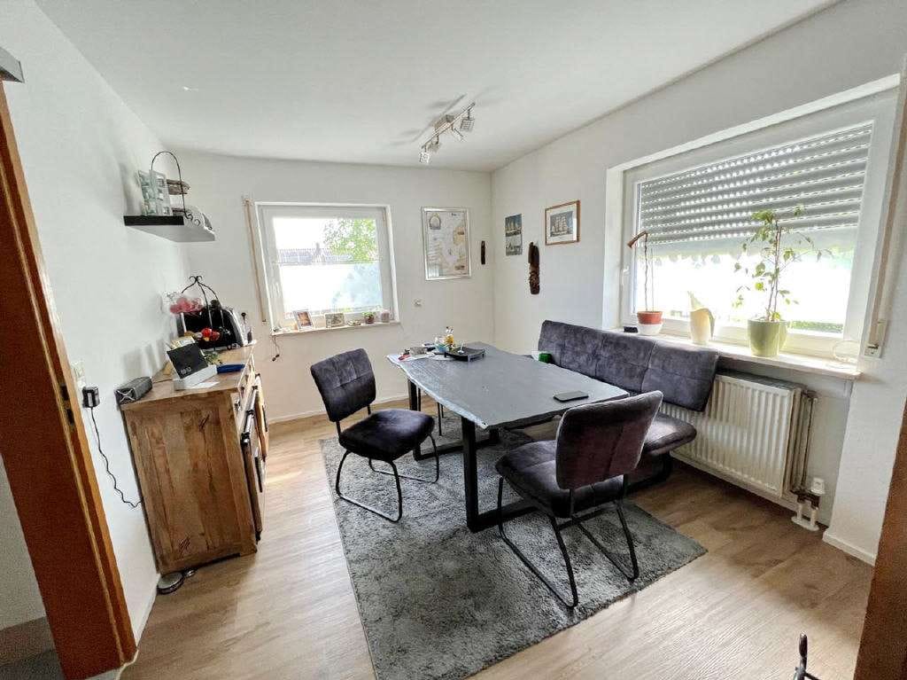 Immobilie in Leutkirch im Allgäu - Helle 4,5 Zimmer Wohnung mit Balkon und Blick in die Berge - Bild 3