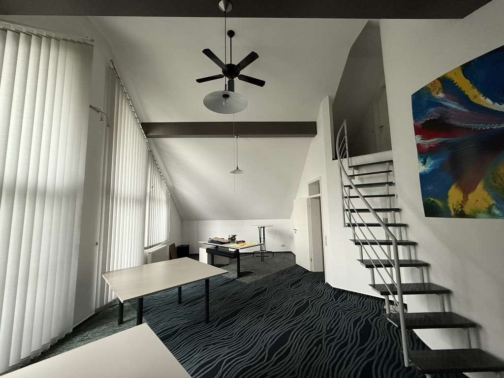 Immobilie in Kupferzell - Top Einfamilienhaus mit Einliegerwohnung/Büro und großem Garten - Bild 4
