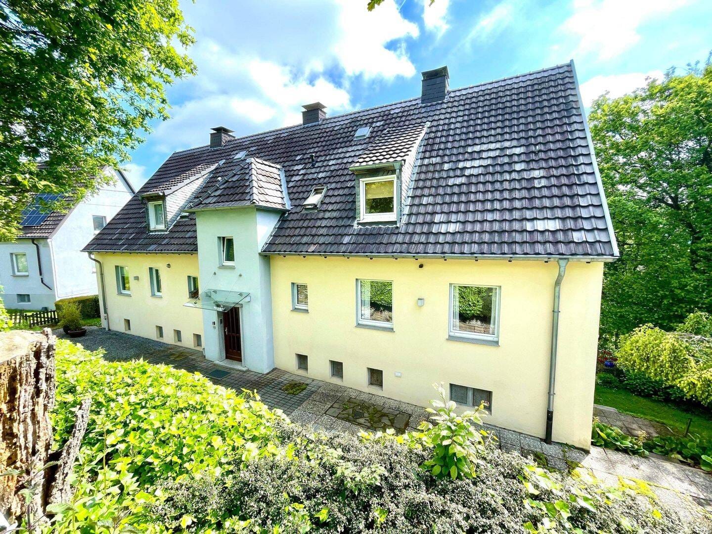 Immobilie in Sprockhövel - Raum für Generationen und Perspektiven in naturnaher Lage von Niedersprockhövel - Bild 1