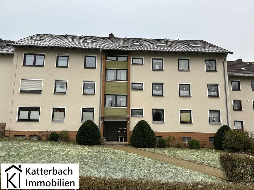 Immobilie in Seesen - Charmante 3-Zimmer-Dachgeschosswohnung mit Garage in bevorzugter Lage in Seesen am Harz - Bild 0