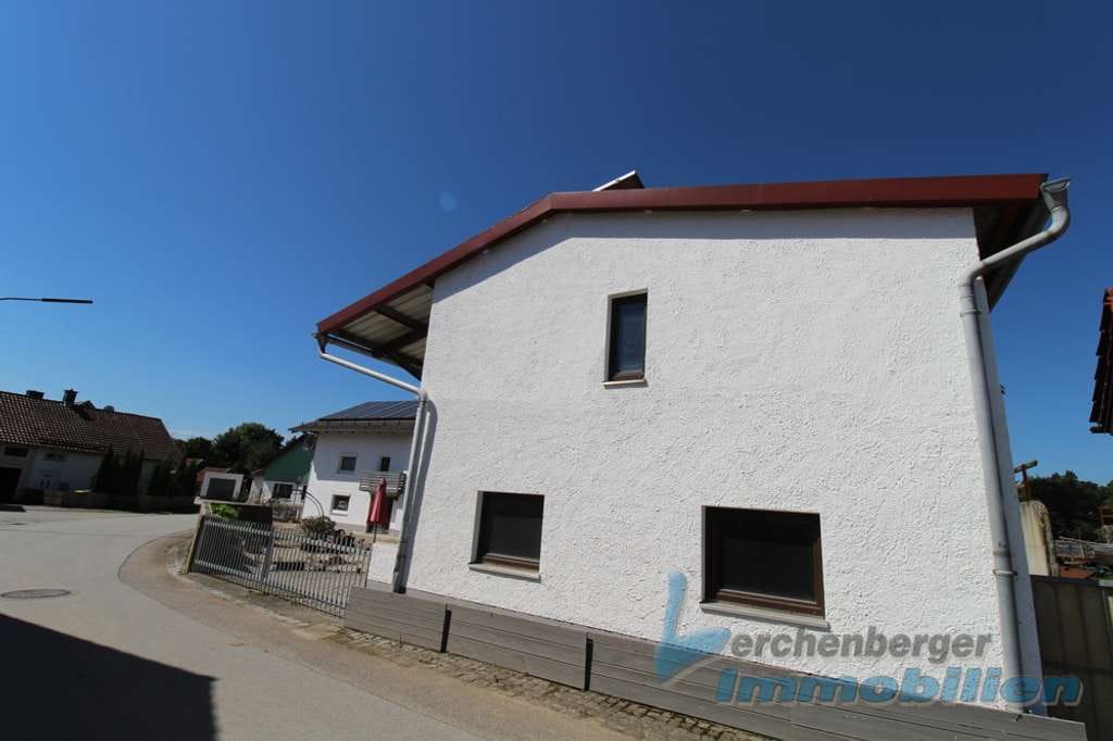 Immobilie in Eichendorf - ***Ehemalige Hofstelle mit Nebengebäude, PV-Anlage, Nähe Eichendorf*** - Bild 3