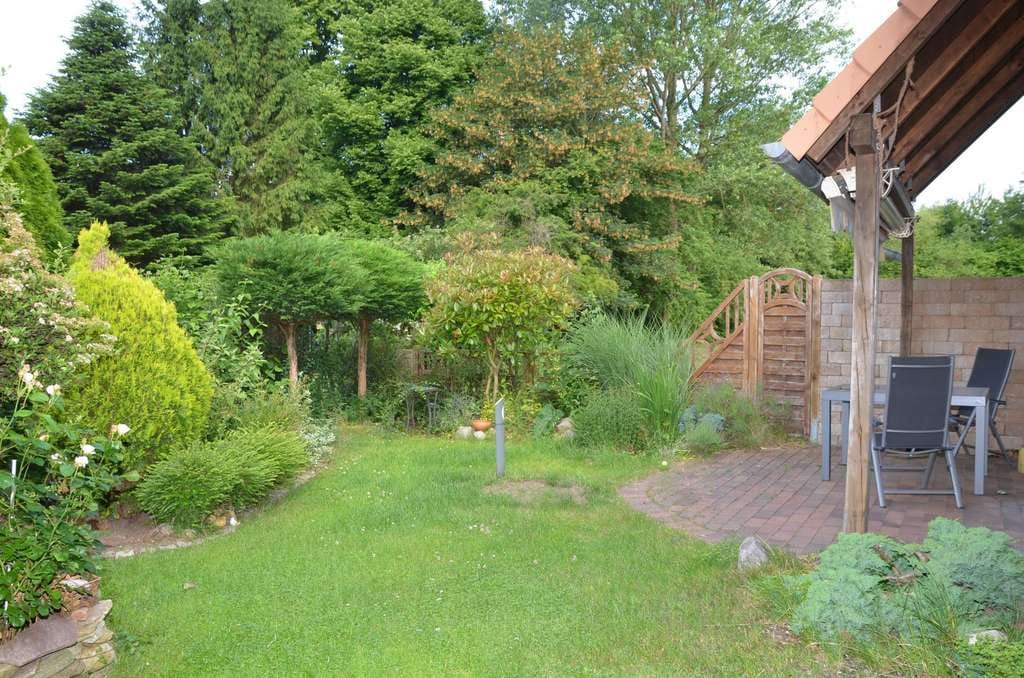Immobilie in Schönkirchen - Ein Zuhause zum Verlieben – hausähnliche Maisonette-ETW mit Sonnengarten und Carport - Bild 2