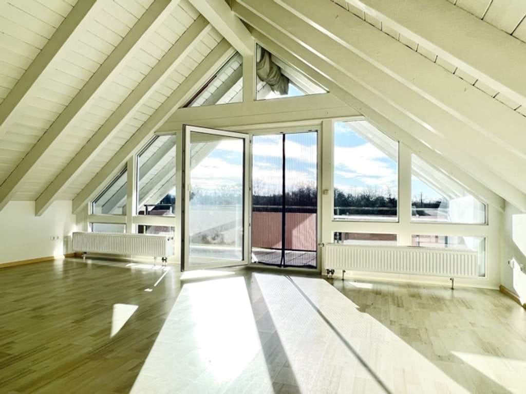 Immobilie in Bad Krozingen - - DG mit tollem Fernblick, ideal zum Wohnen und Arbeiten - 360° VIEW - Bild 1