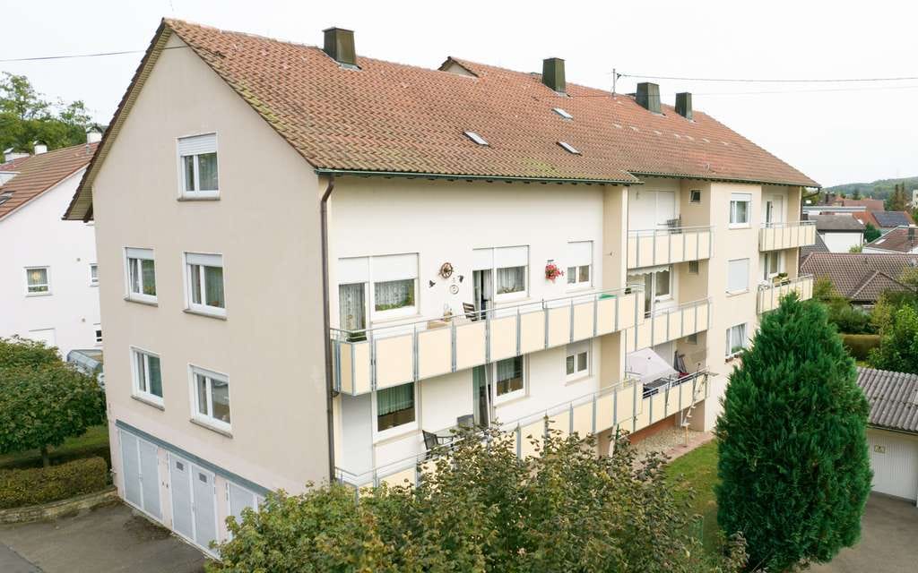 Immobilie in Reichenbach an der Fils - Provisionsfrei: Lichtdurchflutete Dachgeschosswohnung in Ruhiger Lage - Bild 4