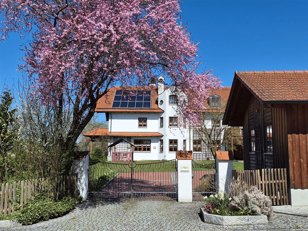 Immobilie in Velden - Stilvolle LANDVILLA mit traumhaften GRUNDSTÜCK in VELDEN - Bild 0