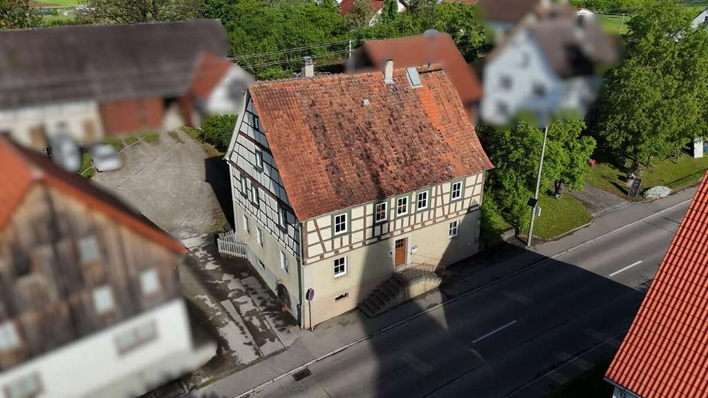 Immobilie in Schrozberg - Charmantes Fachwerkhaus - Erstbezug nach Komplettsanierung - Bild 1
