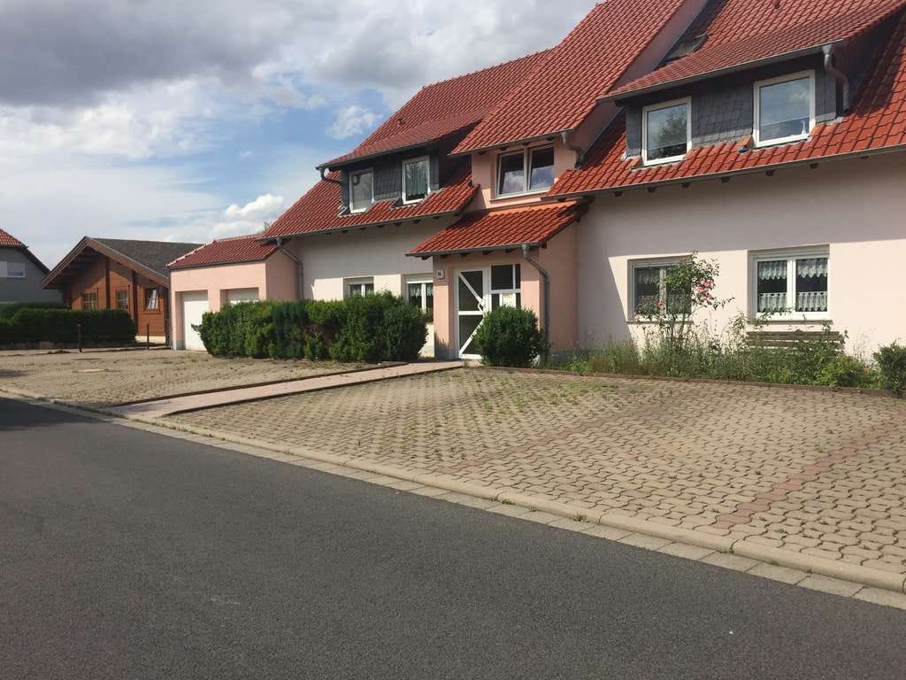 Immobilie in Leinefelde-Worbis - 4 Zimmer Wohnung im 1.OG Terrasse und Stellplatz - Bild 1