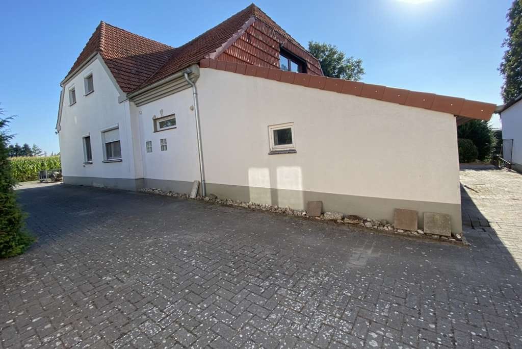 Immobilie in Grasberg - Handwerker aufgepasst: Geräumiges Einfamilienhaus im Grünen - Bild 3