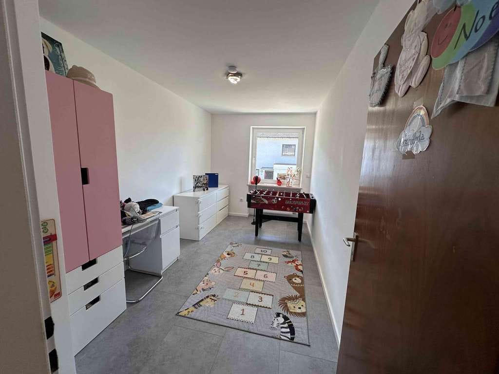 Immobilie in Affing - Die Gelegenheit! kernsanierte 4-Zimmerwohnung mit Garten in Mühlhausen-Anwalting - Bild 1