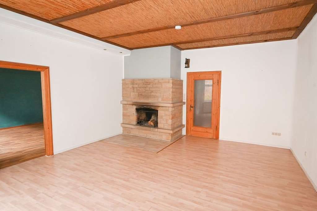 Immobilie in Bad Oeynhausen - Charmante 4-Zimmer-Eigentumswohnung mit Terrasse! - Bild 1