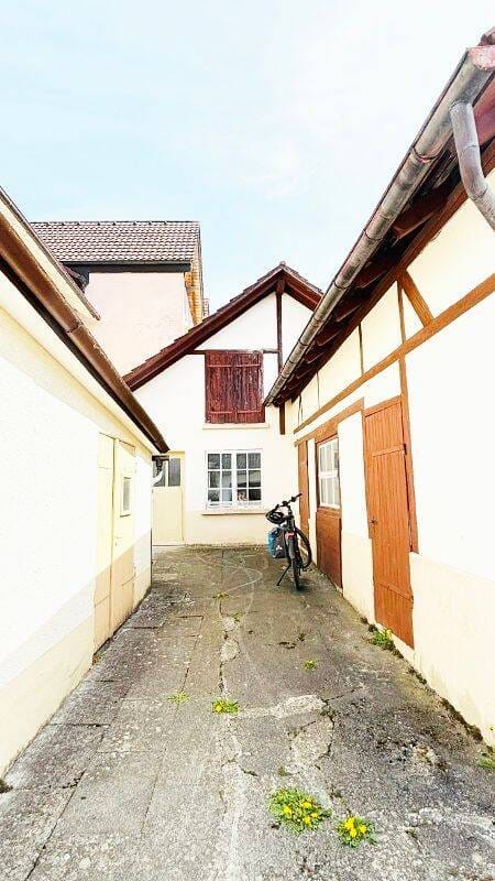 Immobilie in Hilzingen -  Ideal für Familien und Generationen! gepflegtes Wohnhaus mit Potential - Bild 4
