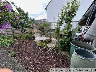 Immobilie in Eitensheim - " Hier gibt`s auch noch Platz für Oma u. Opa "   Zwei Fam. - Haus mit beheizten Wintergarten - Bild 3
