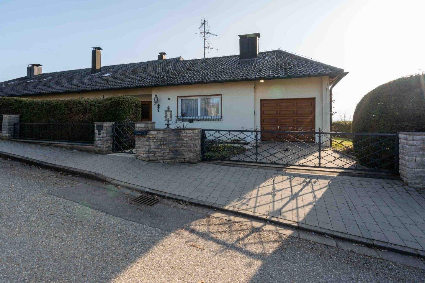Immobilie in Hainsfarth - Traumimmobilie für gehobene Ansprüche im schönen Donau-Ries - EFH in Hainsfarth bei Oettingen - Bild 2